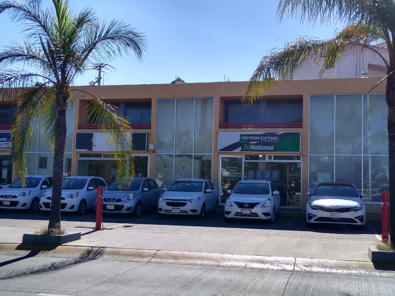Renta de Autos en Guadalajara - Lázaro Cardenas Avenue